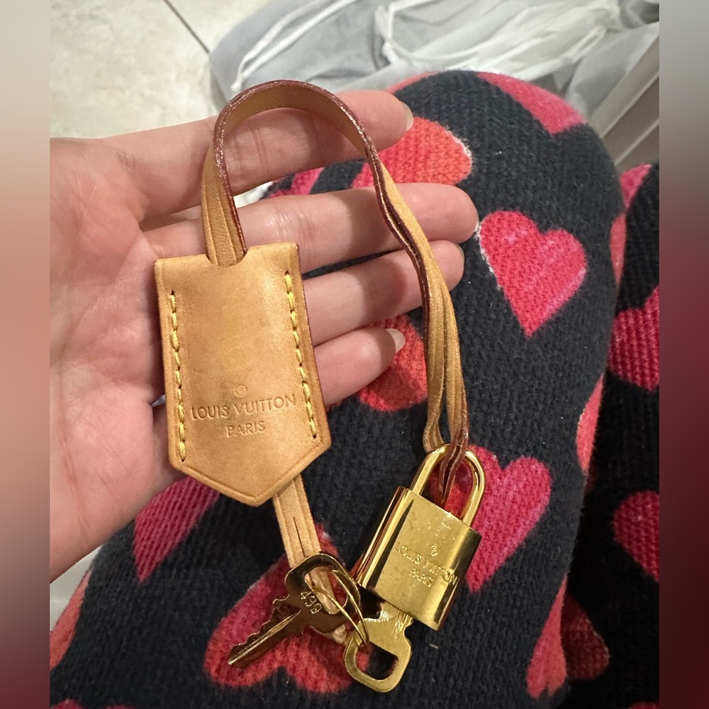 Louis Vuitton Clochette